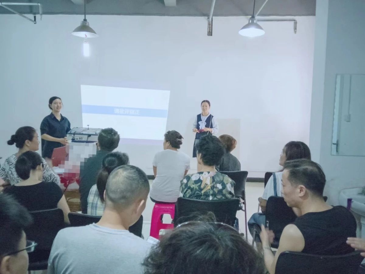 【博观公益】业主大会公益培训,随时找博观智库——博观智库为城投瀚城小区业主大会志愿者提供公益培训