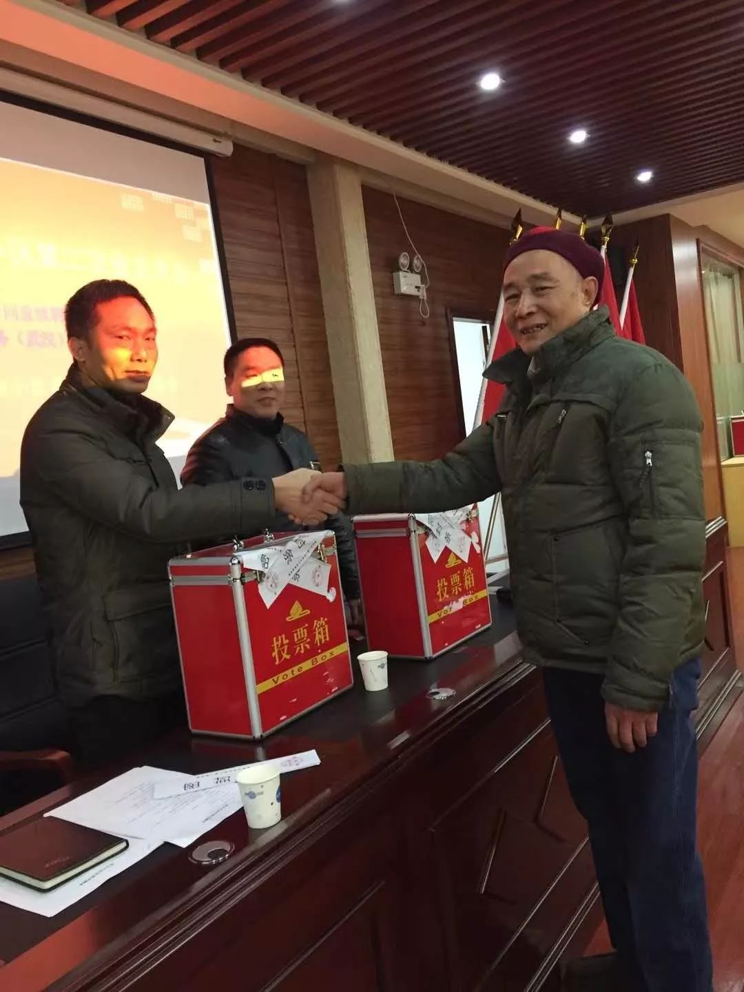 来自第三方的证明—— 业主是否续聘物业企业越来越理性 满足业主服务需求让企业越来越有底气